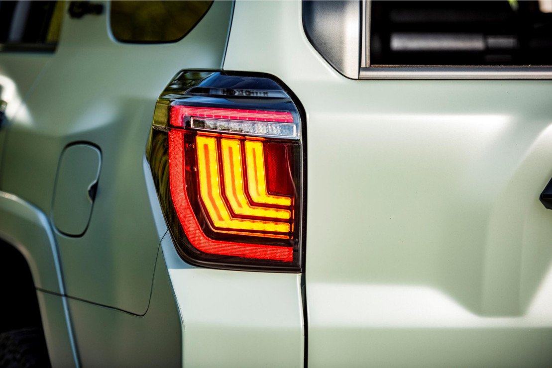 TOYOTA 4RUNNER (10-24)XB LED TAIL LIGHTS (GEN II)
