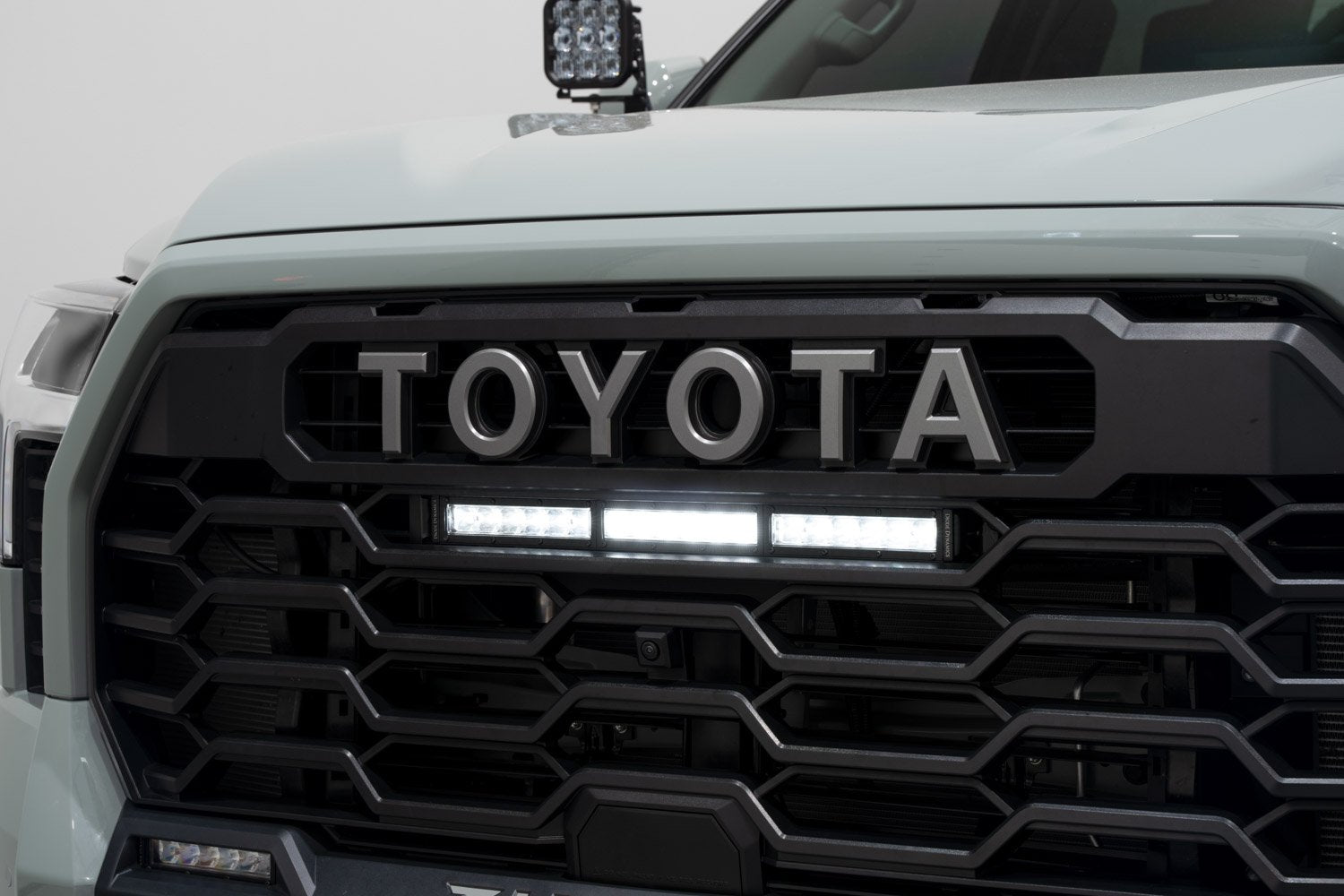 TRD Pro Grille Light Bar Kit for 2022 Toyota Tundra, Amber Driving
