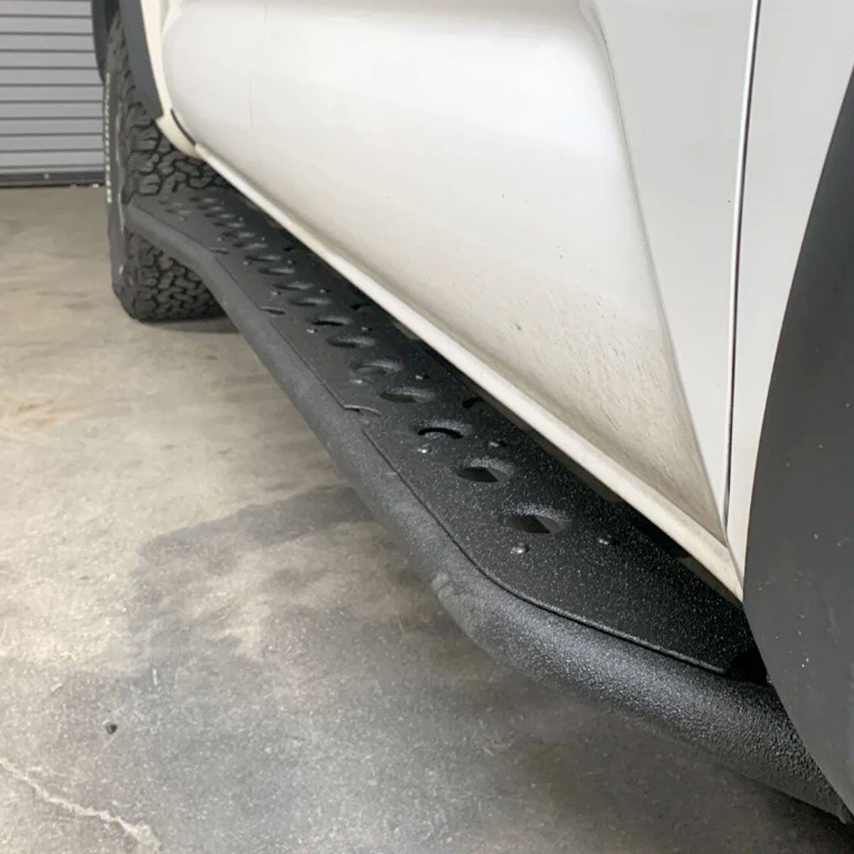 CALI RAISED Step Edition Rock Slider For 2024+ Tacoma