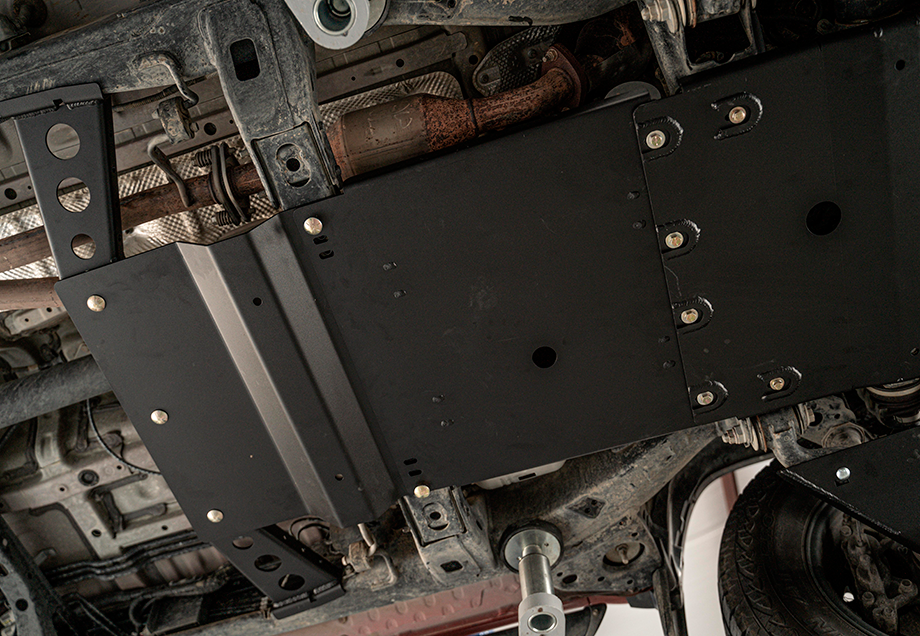 Cali Raised 05-15 Tacoma Transfer Case Skid Plate