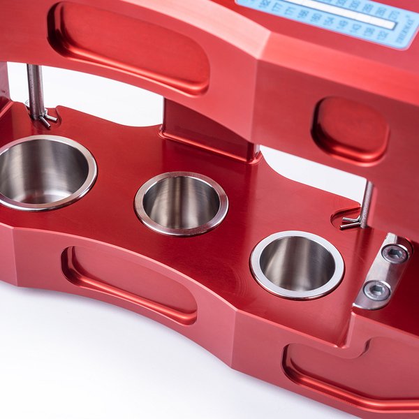 6-piston brake calipers